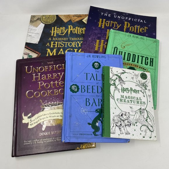 Harry Potter Wizarding World Book Lot of 6 - Picture 1 of 13